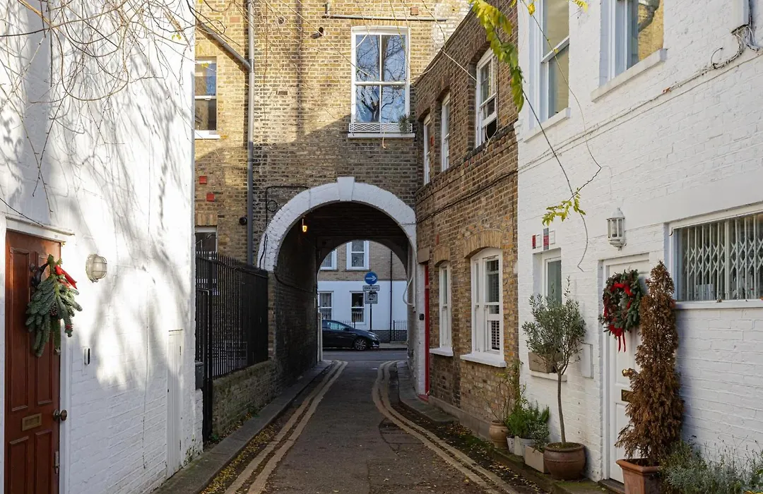Quaint Homes In Chelsea-1